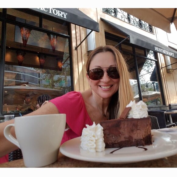 Meet your Posher, Daniela - Picture 13 of 16